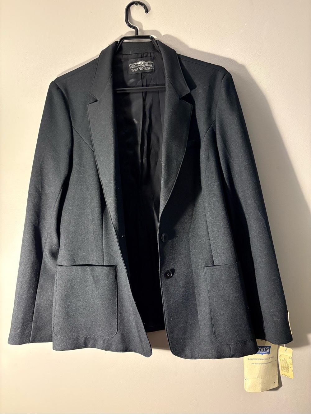 Vintage 1980 Levi’s Womenswear Bend Over Blazer Black Size 14 NWT